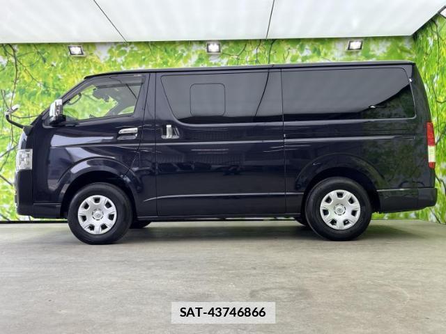 Toyota HIACE VAN 2024-06 7820917-1