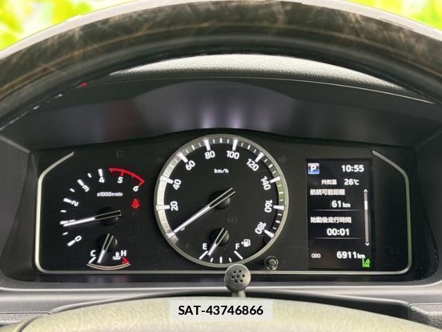 Toyota HIACE VAN 2024-06 7820917-13