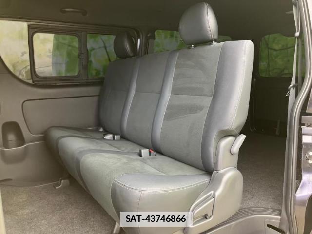 Toyota HIACE VAN 2024-06 7820917-6