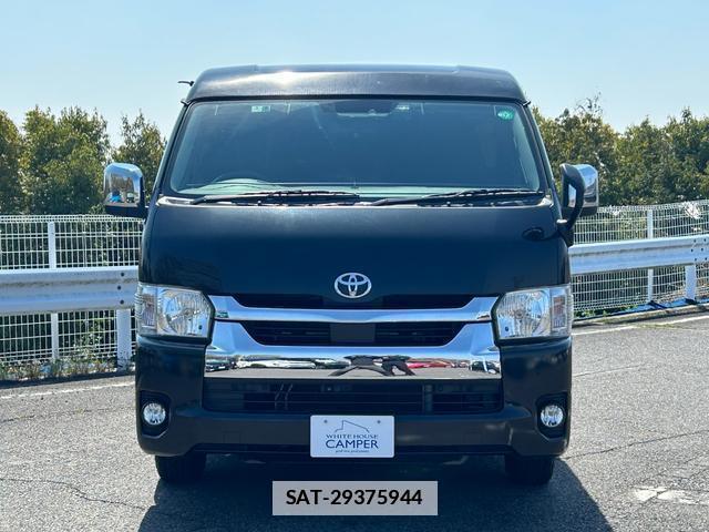 Toyota HIACE VAN 2021-03 7823118-14