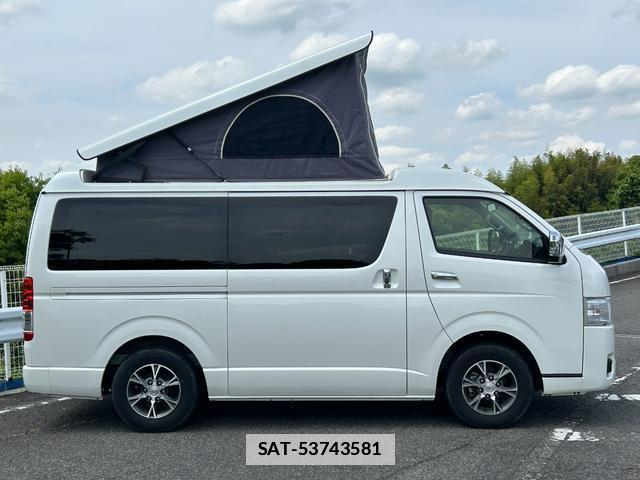 Toyota HIACE VAN 2023-10 7823119-12