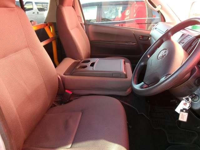 Toyota HIACE VAN 2011-11 7823305-16