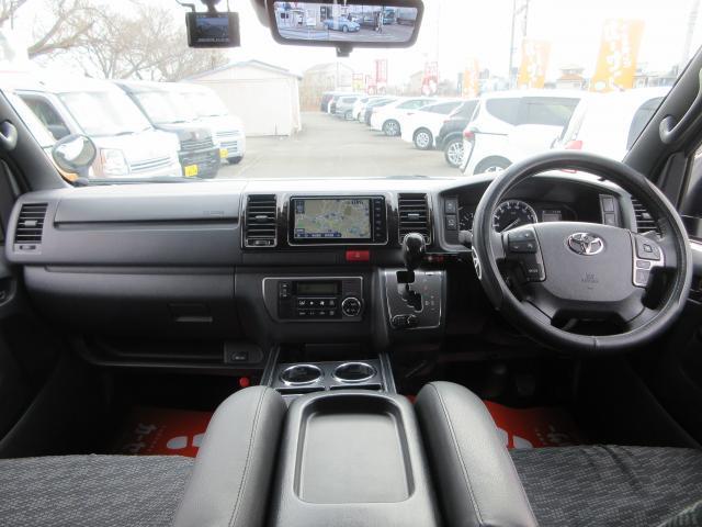 Toyota HIACE VAN 2023-05 7823316-19