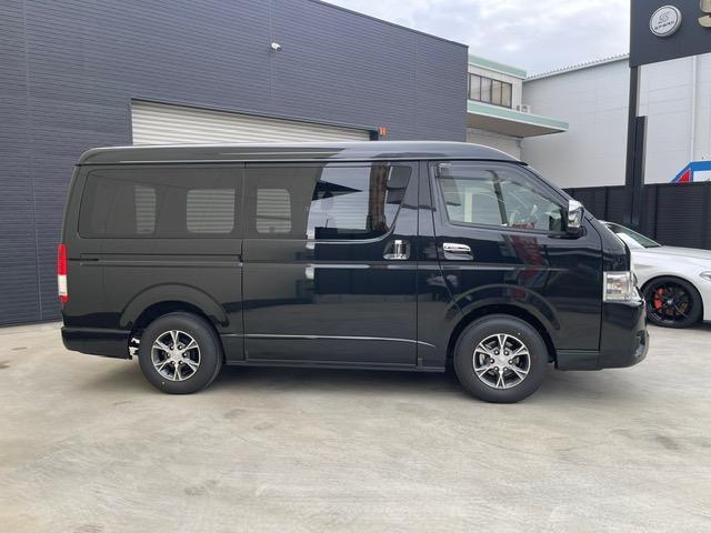 Toyota HIACE VAN 2026-01 7823324-11