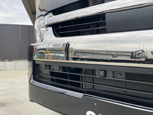 Toyota HIACE VAN 2026-01 7823324-16