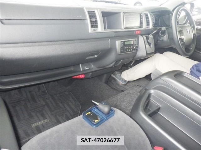 Toyota HIACE WAGON 2024-06 7811342-2