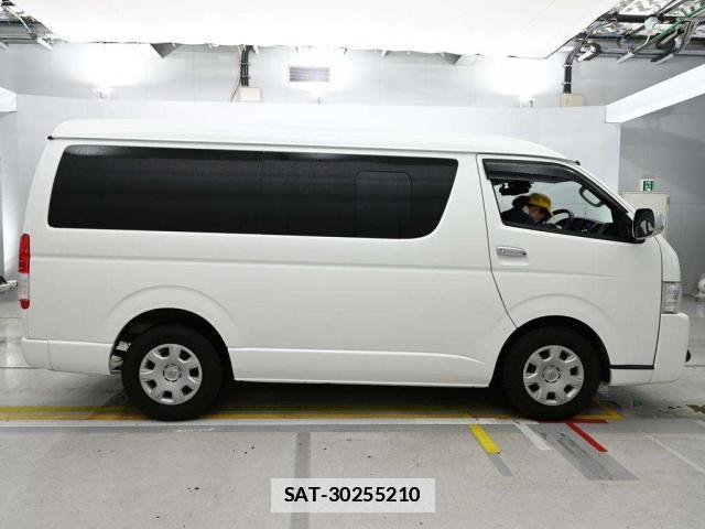 Toyota HIACE WAGON 2020-06 7811371-3