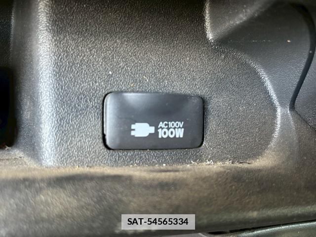 Toyota HIACE WAGON 2015-11 7812704-2