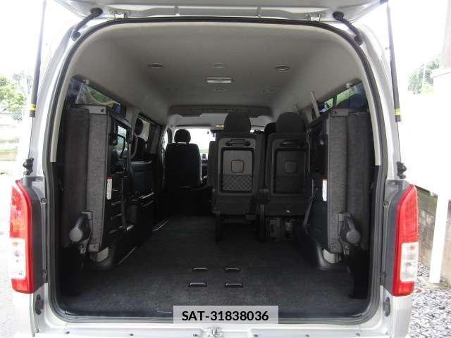 Toyota HIACE WAGON 2023-11 7812852-11