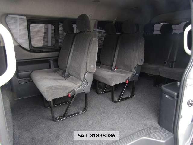 Toyota HIACE WAGON 2023-11 7812852-5