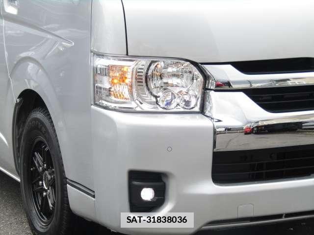 Toyota HIACE WAGON 2023-11 7812852-9
