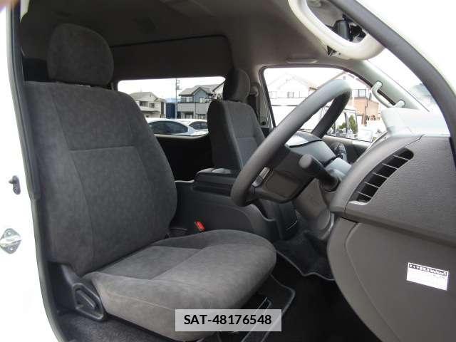 Toyota HIACE WAGON 2025-04 7812856-2