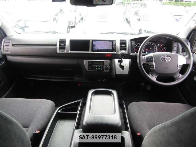 Toyota HIACE WAGON 2019-06 7812860-1