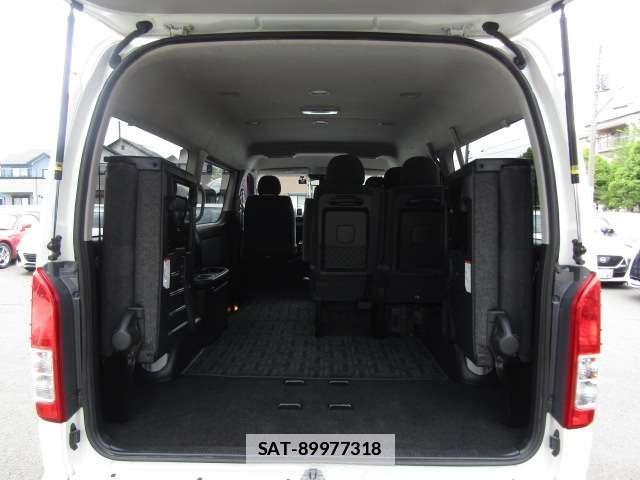 Toyota HIACE WAGON 2019-06 7812860-12