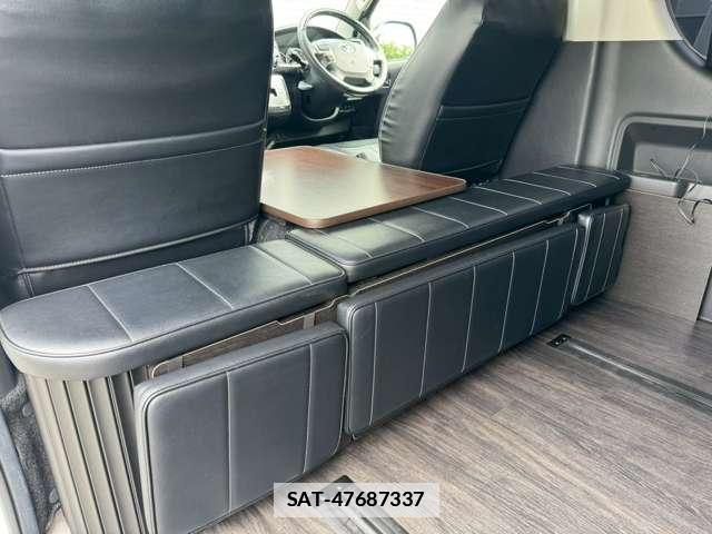 Toyota HIACE WAGON 2019-02 7813354-1