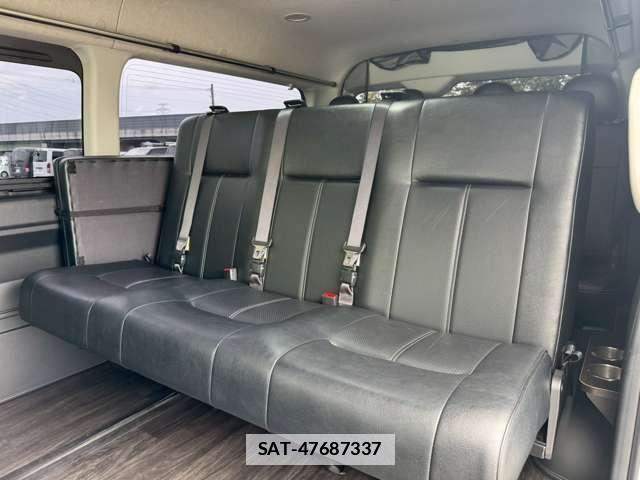 Toyota HIACE WAGON 2019-02 7813354-10