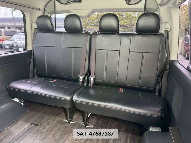 Toyota HIACE WAGON 2019-02 7813354-11