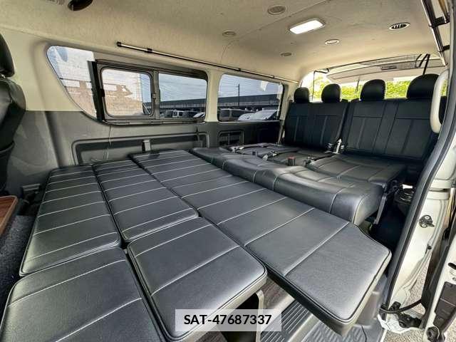 Toyota HIACE WAGON 2019-02 7813354-2