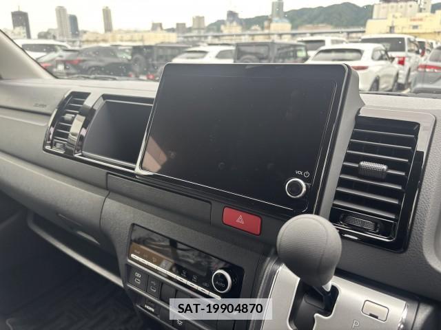 Toyota HIACE WAGON 2026-05 7813496-11