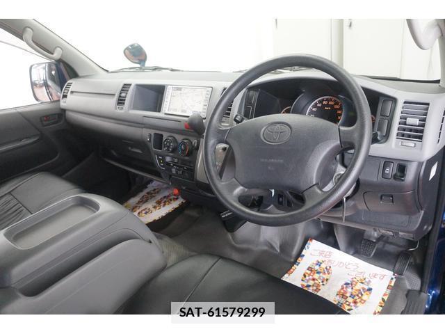 Toyota HIACE WAGON 2005-08 7813582-18