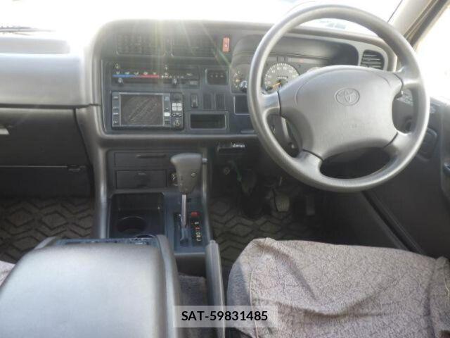 Toyota HIACE WAGON 1996-04 7813977-2