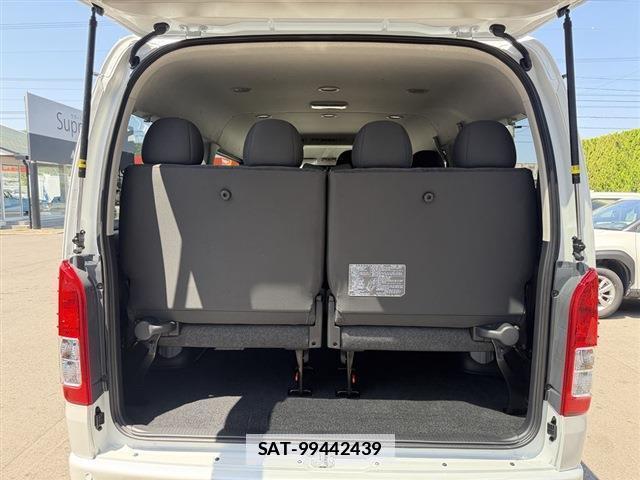 Toyota HIACE WAGON 2026-05 7814380-10