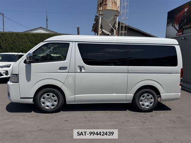 Toyota HIACE WAGON 2026-05 7814380-2