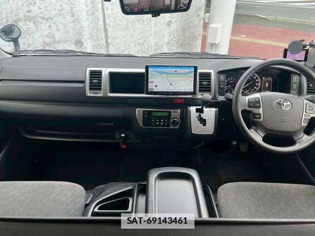 Toyota HIACE WAGON 2023-10 7815392-4