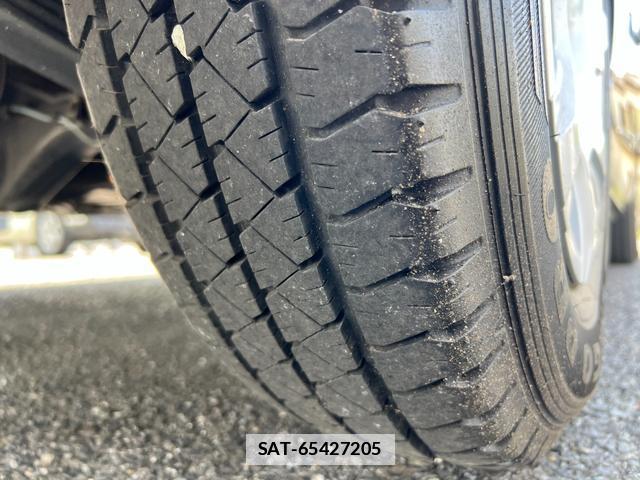 Toyota HIACE WAGON 2014-06 7816083-17