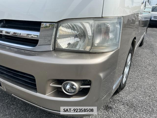 Toyota HIACE WAGON 2005-02 7816086-12