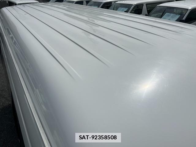 Toyota HIACE WAGON 2005-02 7816086-18
