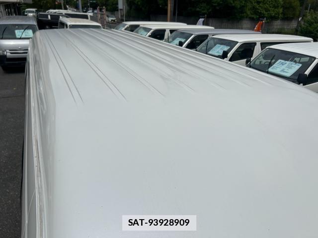Toyota HIACE WAGON 2009-02 7816087-12