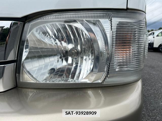 Toyota HIACE WAGON 2009-02 7816087-15