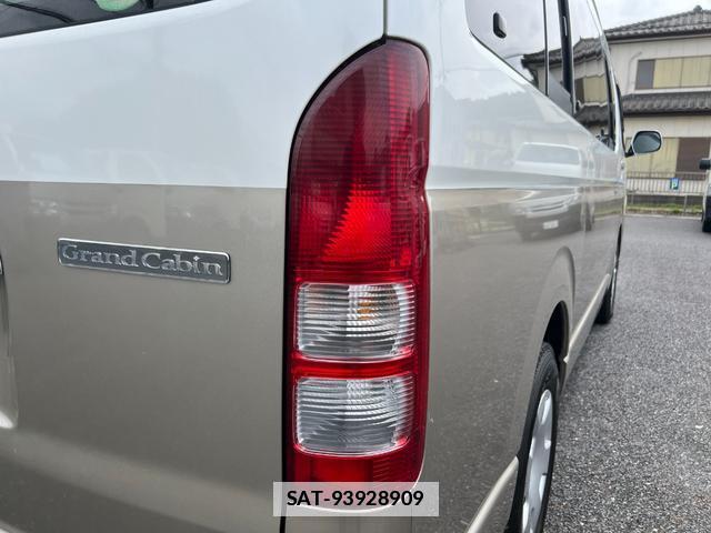 Toyota HIACE WAGON 2009-02 7816087-17