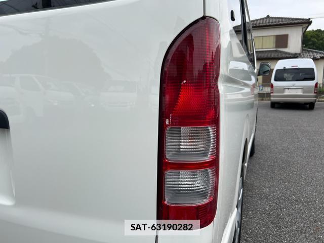 Toyota HIACE WAGON 2010-08 7816108-17