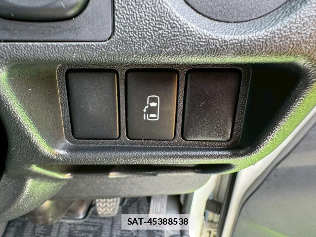 Toyota HIACE WAGON 2014-04 7816481-6