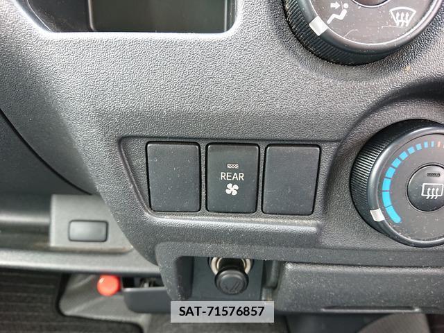 Toyota HIACE WAGON 2015-06 7819918-10