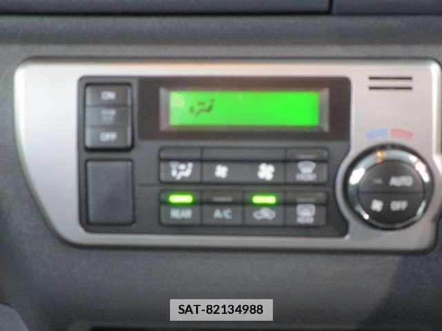 Toyota HIACE WAGON 2022-09 7820296-17