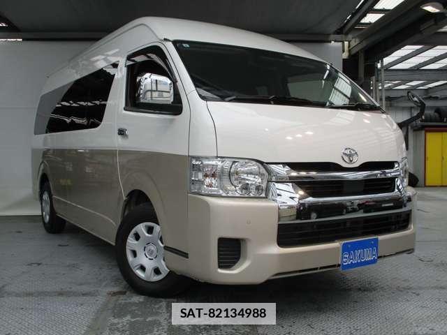 Toyota HIACE WAGON 2022-09 7820296-8