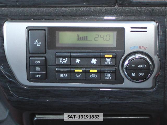 Toyota HIACE WAGON 2019-03 7823031-6