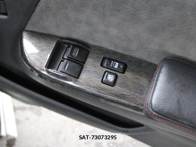 Toyota HIACE WAGON 2011-03 7823039-16