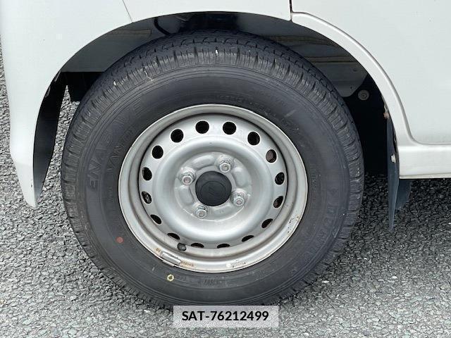 Daihatsu HIJET CARGO 2017-03 7811469-3
