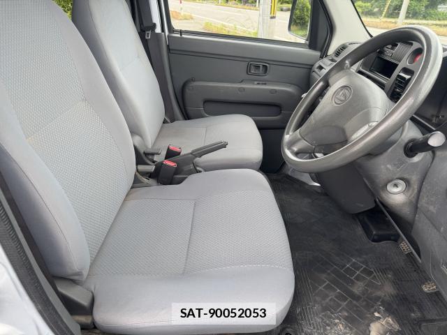 Daihatsu HIJET CARGO 2014-04 7811936-10