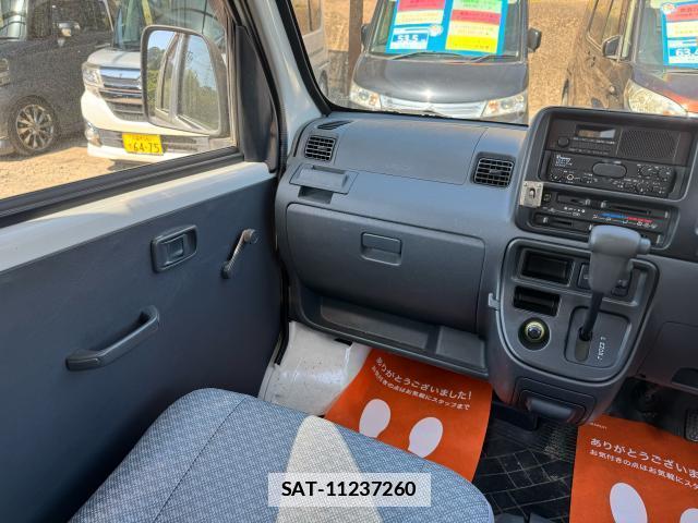 Daihatsu HIJET CARGO 2017-03 7812177-12