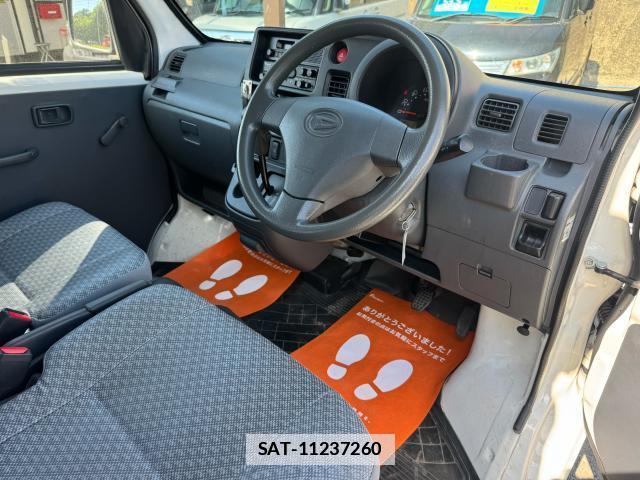 Daihatsu HIJET CARGO 2017-03 7812177-8