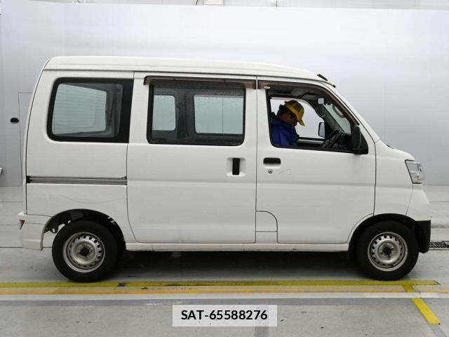 Daihatsu HIJET CARGO 2021-04 7812779-10