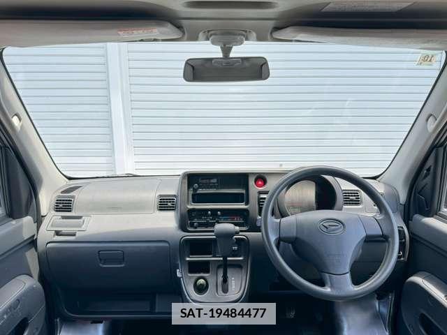 Daihatsu HIJET CARGO 2015-10 7813340-4