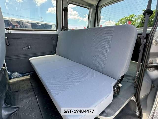 Daihatsu HIJET CARGO 2015-10 7813340-7