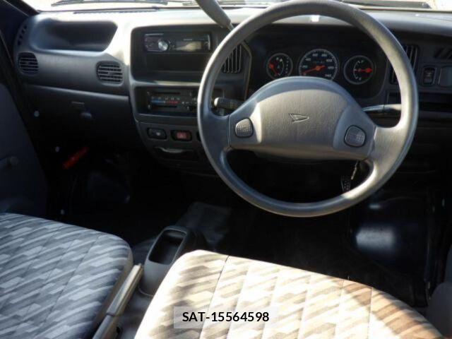 Daihatsu HIJET CARGO 2002-03 7814082-5