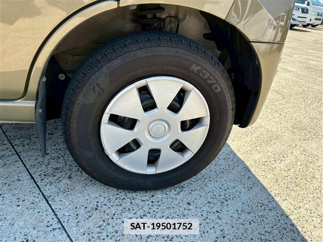 Daihatsu HIJET CARGO 2019-08 7814682-12